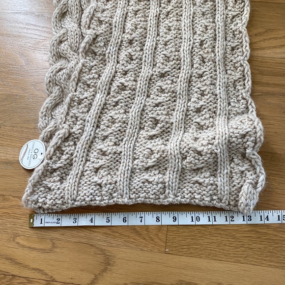 NWT Cintelli e Galluzzo Grey Cable Knit Scarf - Picture 10 of 10